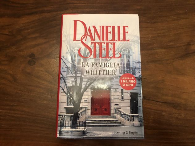 LIBRO LA FAMIGLIA WHITTIER DI DANIELLE STEEL