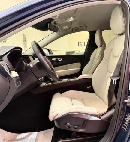 VOLVO XC60 D5 AWD Geartronic Inscription rif. 23996399 - Foto 10