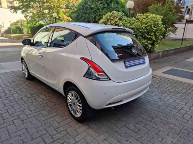 LANCIA Ypsilon 1.2 69 CV 5 porte GPL Ecochic Gold rif. 23944181 - Foto 3