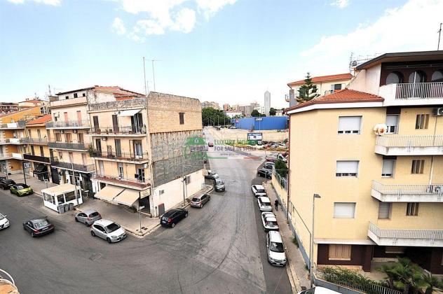 Rif. 9691 - Soluzione indipendente con ampio Terrazzo + Comm.le - Foto 3