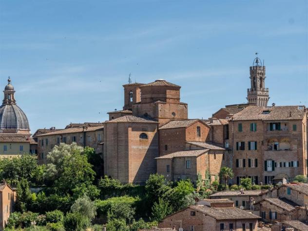Appartamento in vendita a Siena 167 mq Rif: 1445030