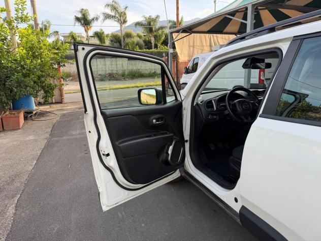 Jeep Renegade 1.6 Mjt 130 CV Limited - Foto 9