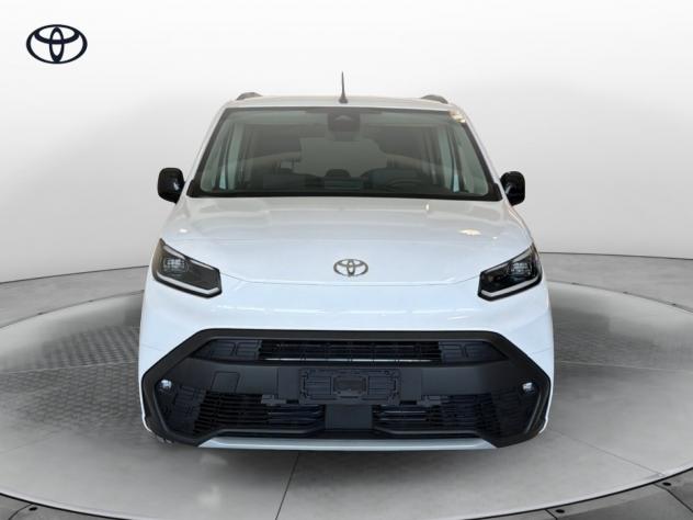 Toyota Proace City Verso 1.5D 130CV M/T L2 Executive - Foto 7