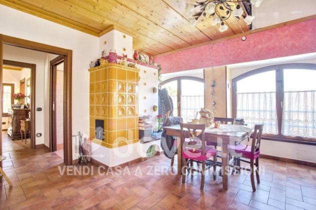 Casa indipendente di 400 m² con 5 locali in vendita a Brissago-Valtravaglia - Foto 2