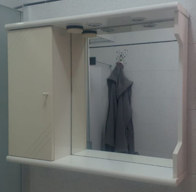 Specchio per bagno con luce e armadietto in legno. - Foto 2