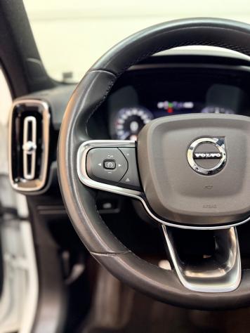 Volvo XC40 2.0 B4 mhev 197CV AWD Geartronic R-design 06/2021 - Foto 9