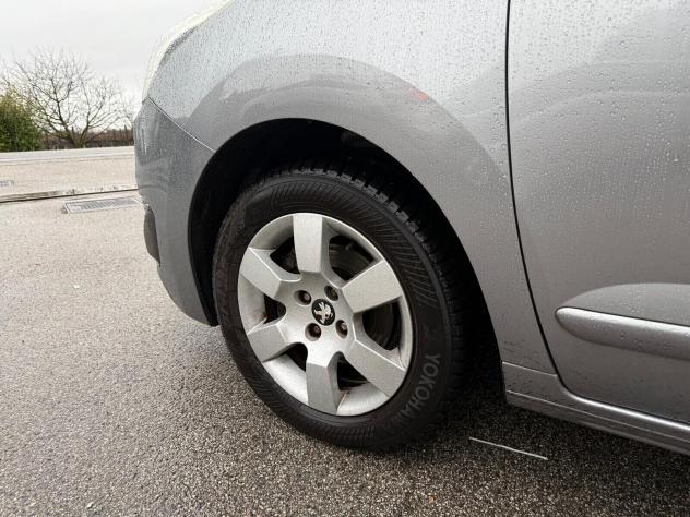 Peugeot 5008 1.6 Diesel 7 posti - Foto 6