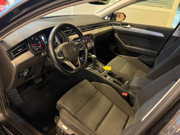 Volkswagen Passat Variant 2.0 TDI SCR EVO DSG - Foto 9