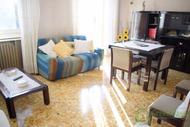 APPARTAMENTO di 3 vani e di 95 mq (CAVENAGO DI BRIANZA) rif. IGC 3 LOCALI 100 CAVENAGO - Foto 2
