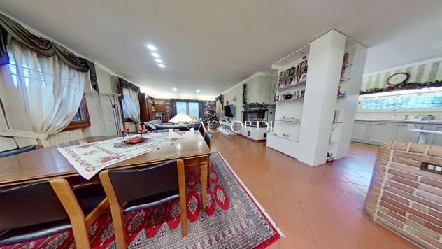 VILLA di 7 vani e di 430 mq (MONTEBELLUNA) rif. DG237AB - Foto 2