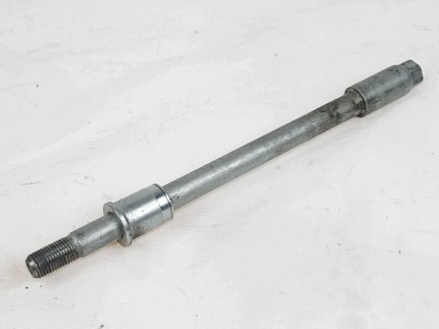 PERNO RUOTA ANTERIORE SUZUKI BURGMAN 2001 - 2003 54711-14F00-000 FRONT WHEEL AXLE