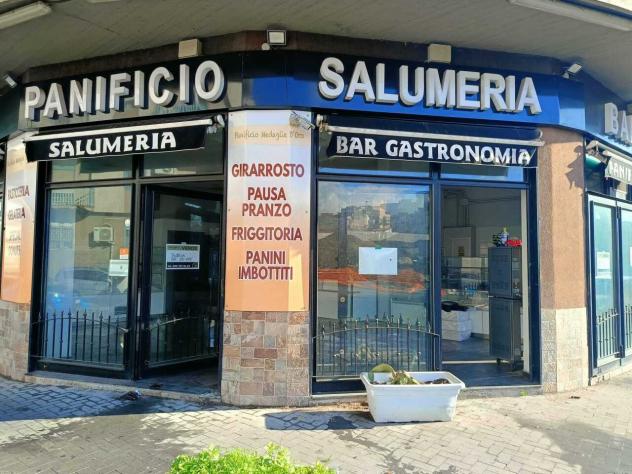 locale commerciale in vendita a Catania