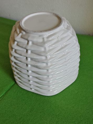 Vaso "Cachepot" intrecciato in ceramica bianca anni '80 - Foto 4