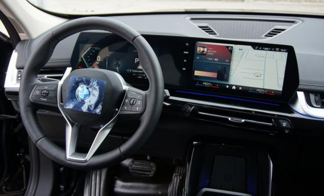 BMW X1 sDrive 18d X-Line DCT - Foto 7