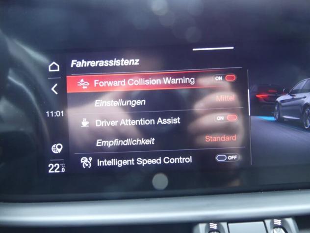 ALFA ROMEO Giulia (2016) Giulia 2.0 Turbo 280 CV AT8 AWD Q4 Veloce - Foto 10