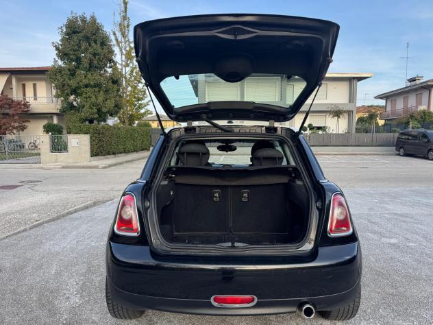 Mini Cooper D 1.6 Diesel 109 CV (80 kW). - Foto 9