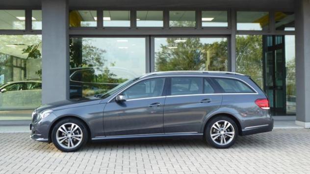 MERCEDES-BENZ E 220 BlueTEC S.W. Automatic Sport rif. 24117972 - Foto 2