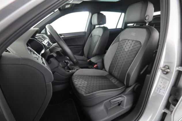VOLKSWAGEN Tiguan Tiguan 2.0 TDI 150CV SCR DSG R-Line rif. 23913238 - Foto 2