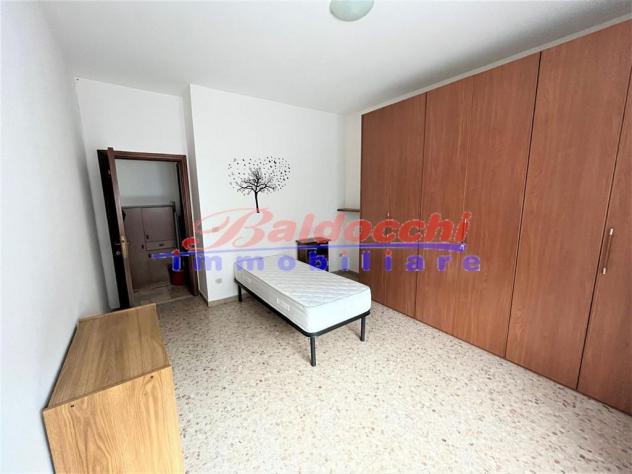 URBINO - Ampio quadrilocale con garage - Foto 7