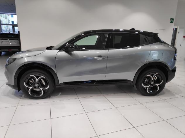 Alfa Romeo Junior Junior 1.2 145 CV Hybrid eDCT6 Q4*4x4* - Foto 2