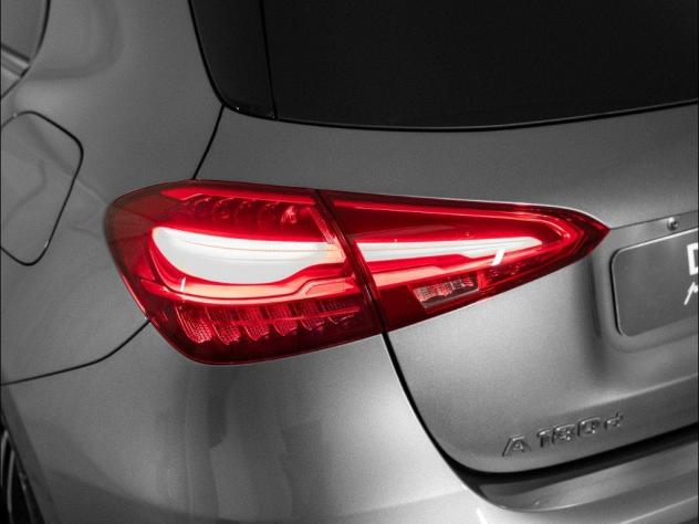 Mercedes-Benz Classe A A 180 d Automatic AMG Line Extra - Foto 8