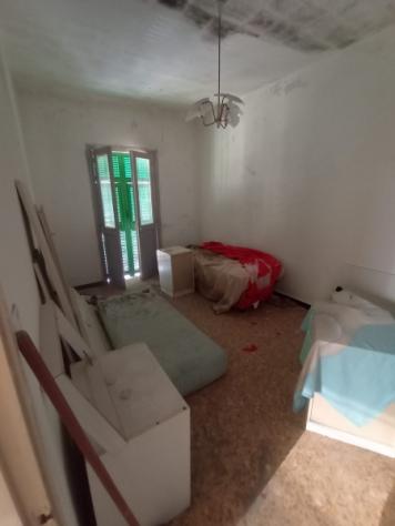 VENDESI A POGGIALTO, FRAZIONE DI AURIGO CASA AUTONOMA IN CENTRO PAESE CON GARAGE - Foto 7