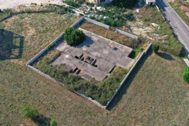 Immobile in asta di 162 m², box auto in vendita a Cavallino - Foto 11