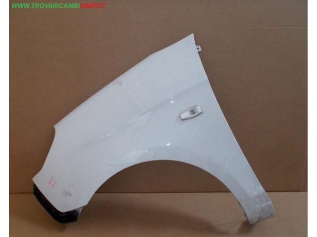 PARAFANGO ANT.S. BIANCO KIA PICANTO (BA)  Carrozzeria  Lamierati esterni  F …