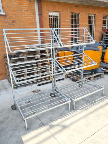 2 espositori cassette frutta e verdura usati