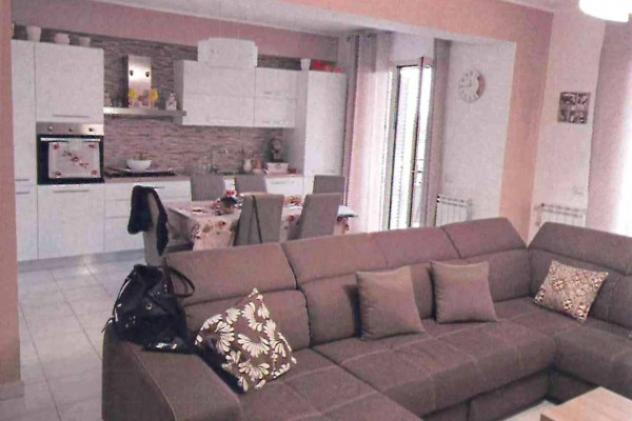 Immobile in asta di 126 m² con più di 5 locali e box auto in vendita a Acireale - Foto 6