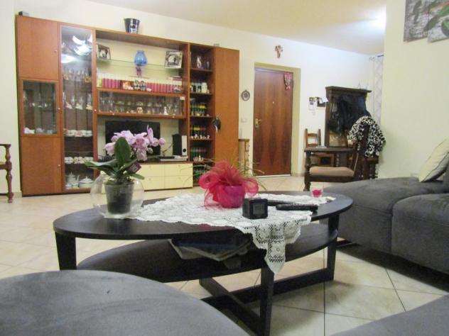 Porzione di casa in vendita a Avenza - Carrara 120 mq Rif: 975792
