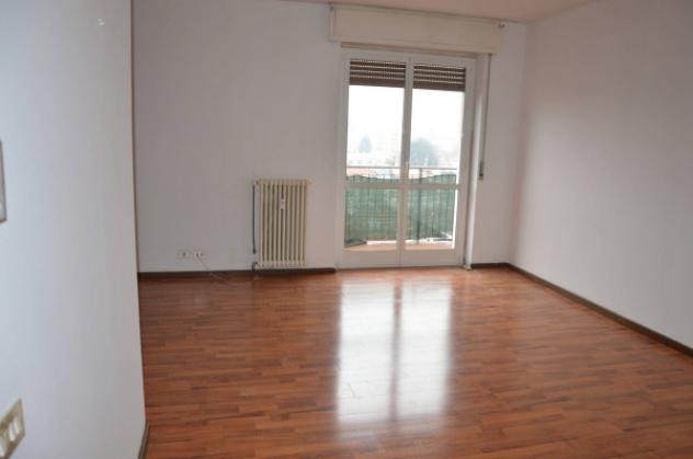 Appartamento di 120 m² con 3 locali e box auto in vendita a Gallarate - Foto 3