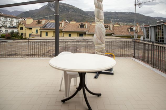 Ampia Soluzione Semindipendente con Ingresso Autonomo e Terrazzo - Giffoni V.P. - Foto 6