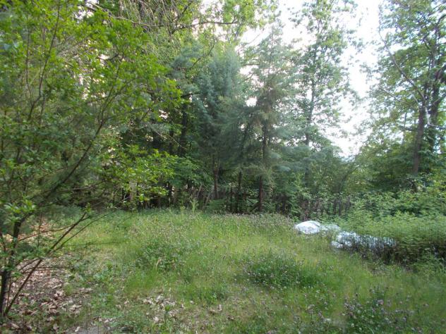 Terreno edificabile in Vendita in zona BIVIGLIANO con giardino