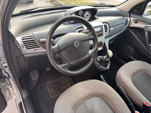 Lancia Ypsilon 1.2 8v Platino - Foto 10