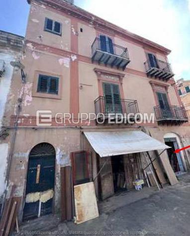 Magazzini e locali di deposito in vendita a Palermo - Rif. 4558622