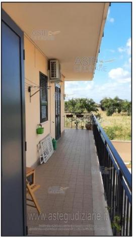 IMMOBILI-IMMOBILE COMMERCIALE-Via Appia Bis, 7 - Foto 4