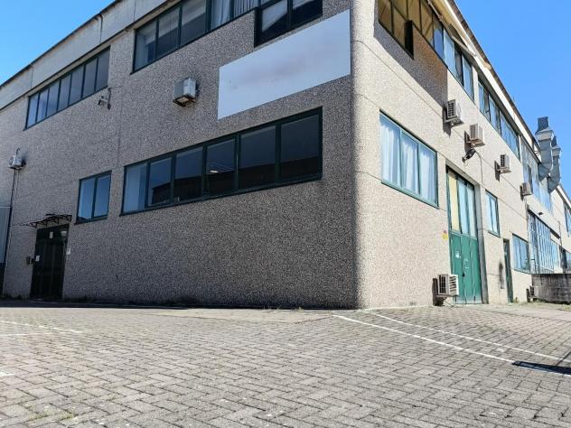 locale commerciale in vendita a Montelupo Fiorentino