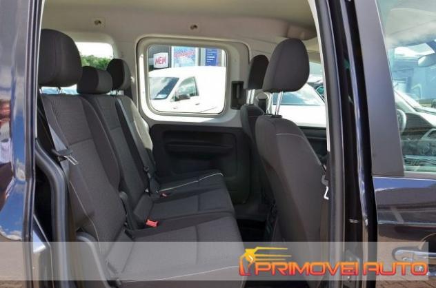VOLKSWAGEN Caddy 2.0 TDI 102 CV Trendline rif. 19418636 - Foto 6