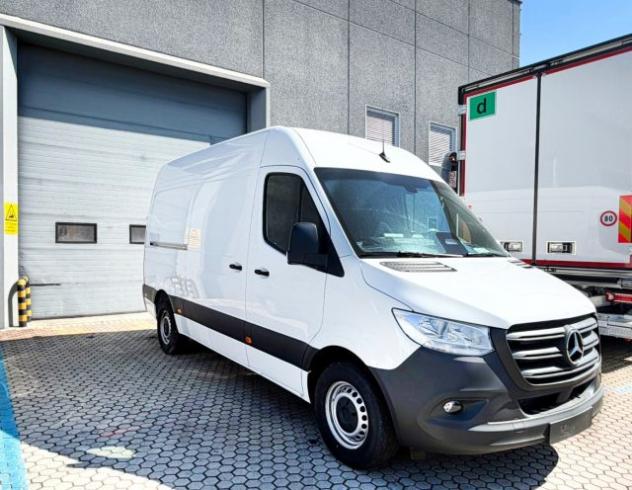 MERCEDES-BENZ Sprinter 319 37/35 PRO Furgone rif. 24066832 - Foto 2