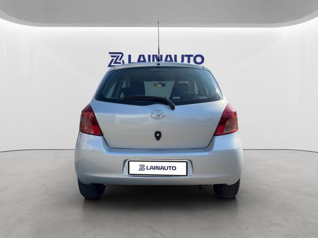 Toyota Yaris Yaris 5p 1.3 - Foto 5