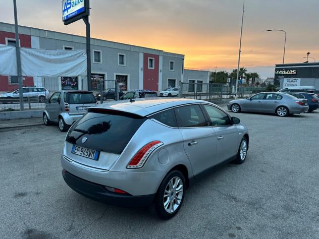 Lancia Delta 1.6 MJT DPF Selectronic Platino - Foto 4
