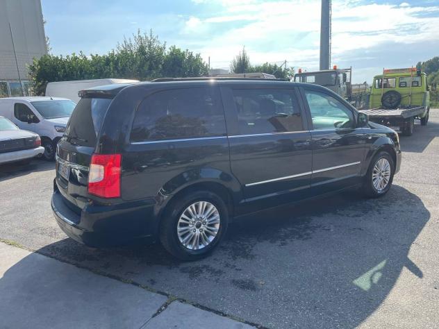 Lancia Voyager 2.8 TD Gold 163 CV Cambio Rotto - Foto 2