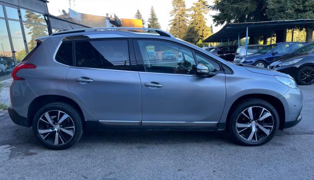 Peugeot 2008 BlueHDi 100 Allure-km192000- - Foto 4