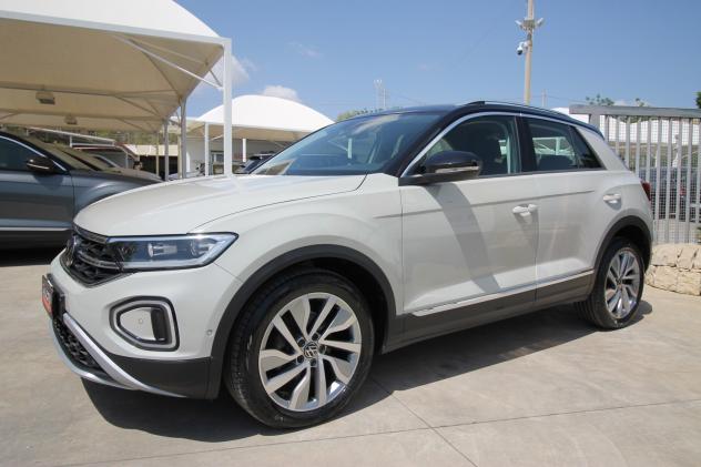 Volkswagen T-Roc 1.0 TSI Style 110cv | 2022 - Foto 3