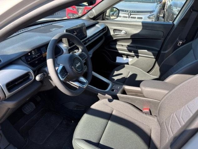 Jeep Avenger Avenger E-Hybrid Avenger Altitude 1.2 110cv Dct Mhev - Foto 10