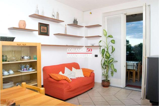 V000819 - BAVENO , BILOCALE CON TERRAZZA VISTA LAGO E GARAGE