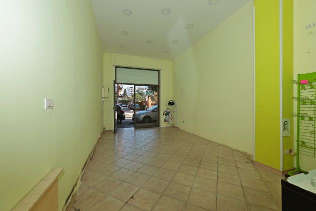LOCALE COMMERCIALE AL CENTRO - Foto 4