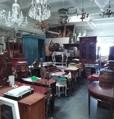 VENDO AL MIGLIOR OFFERENTE GRANDE STOCK DI MOBILI LACCATI SHABBY DI ANTIQUARIATO - Foto 6