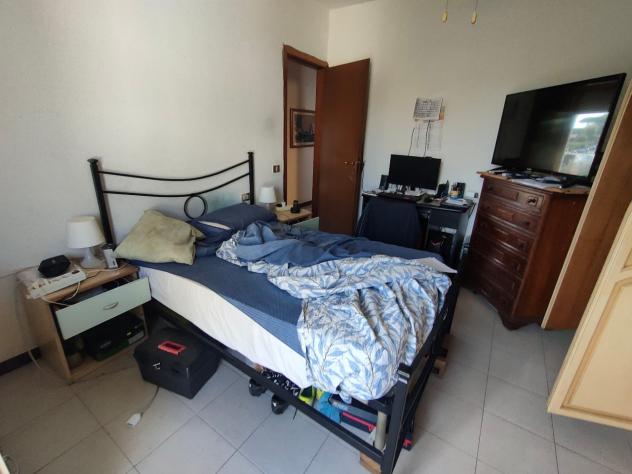 Viareggio, prima periferia, vendesi appartamento al 2 ed ultimo piano senza ascensore cosi composto: ingresso in sala con angolo cottura, piccolo terr - Foto 9